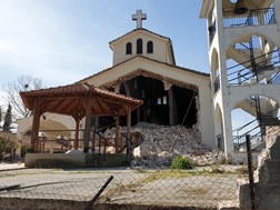 Με μηνύσεις απειλούνται όσοι αρνούνται να κατεδαφίσουν τα σεισμόπληκτα